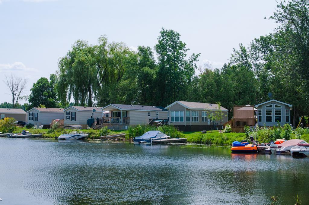 Woodland Estate Resort Campbellford 외부 사진