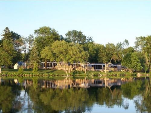 Woodland Estate Resort Campbellford 외부 사진
